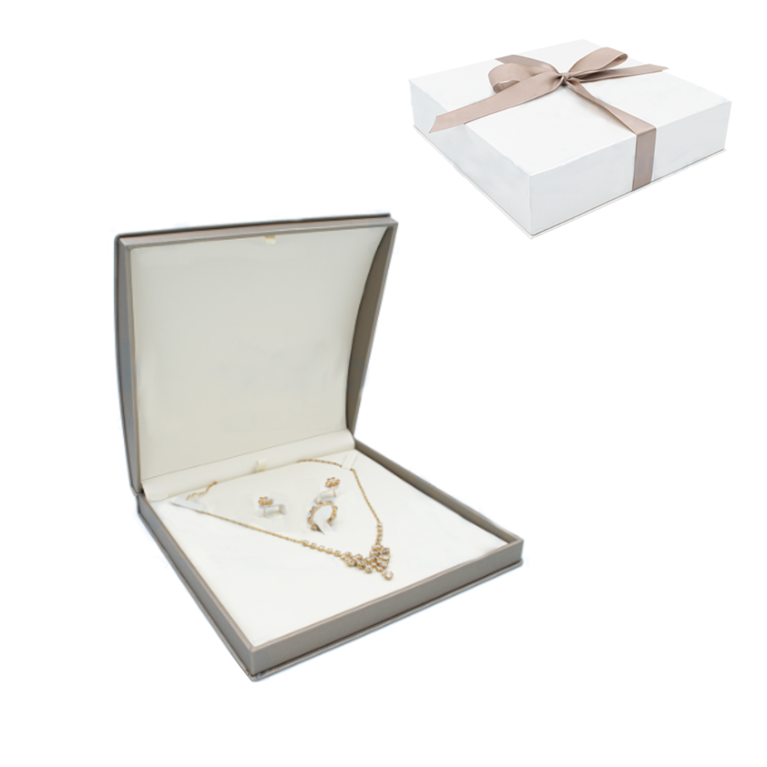 Collar Grande con Aretes y Anillo - 21 x 21 x 5.3